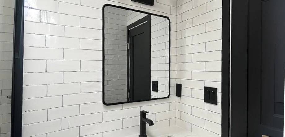 24‘’x30‘’ Aluminum Black Powder Coating Black Frame Mirror